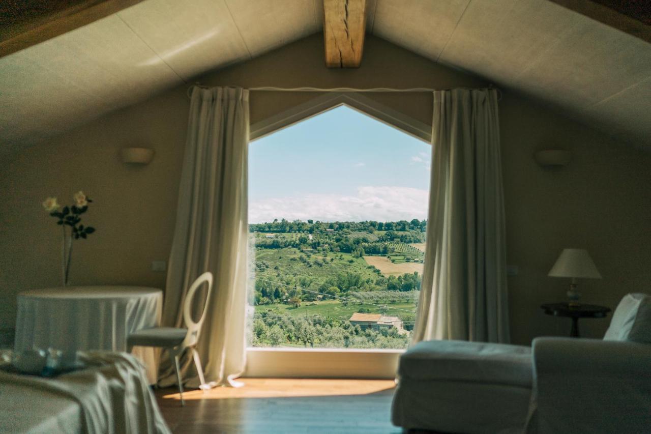 Nontiscordardime B&B Villa Agriturismo Civitanova Marche Bagian luar foto