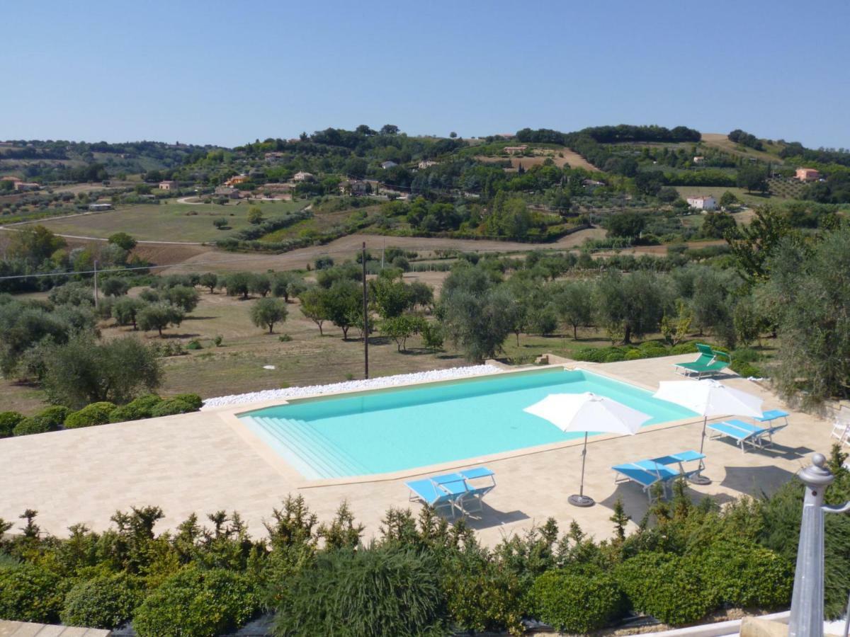 Nontiscordardime B&B Villa Agriturismo Civitanova Marche Bagian luar foto